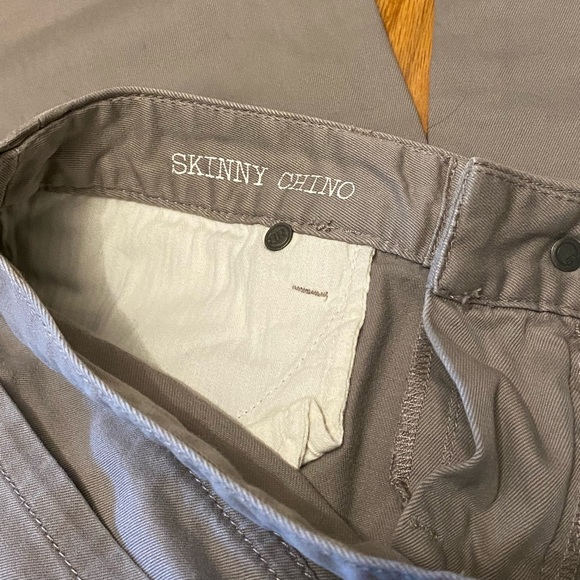 Banana Republic Skinny Chino pant size 2P - Picture 4 of 4